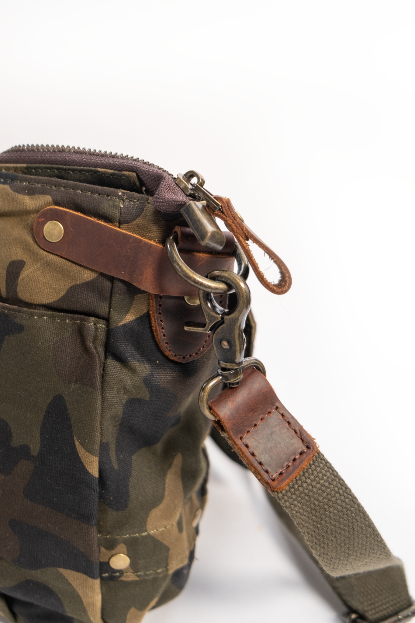 Camouflage & Leather Bag Medium