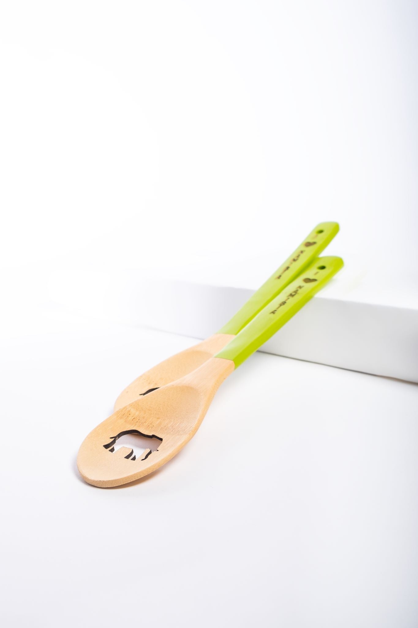 Couverts à salade en bois Lion