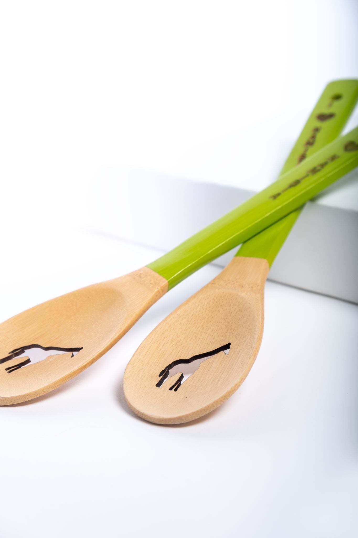 Couverts à salade en bois Lion