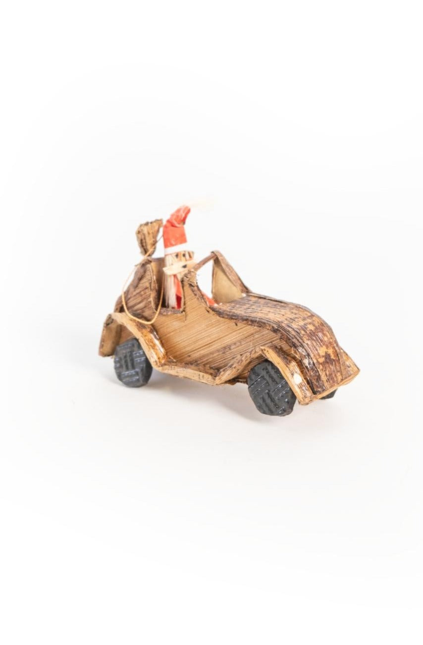 Banana leaf Car Santa