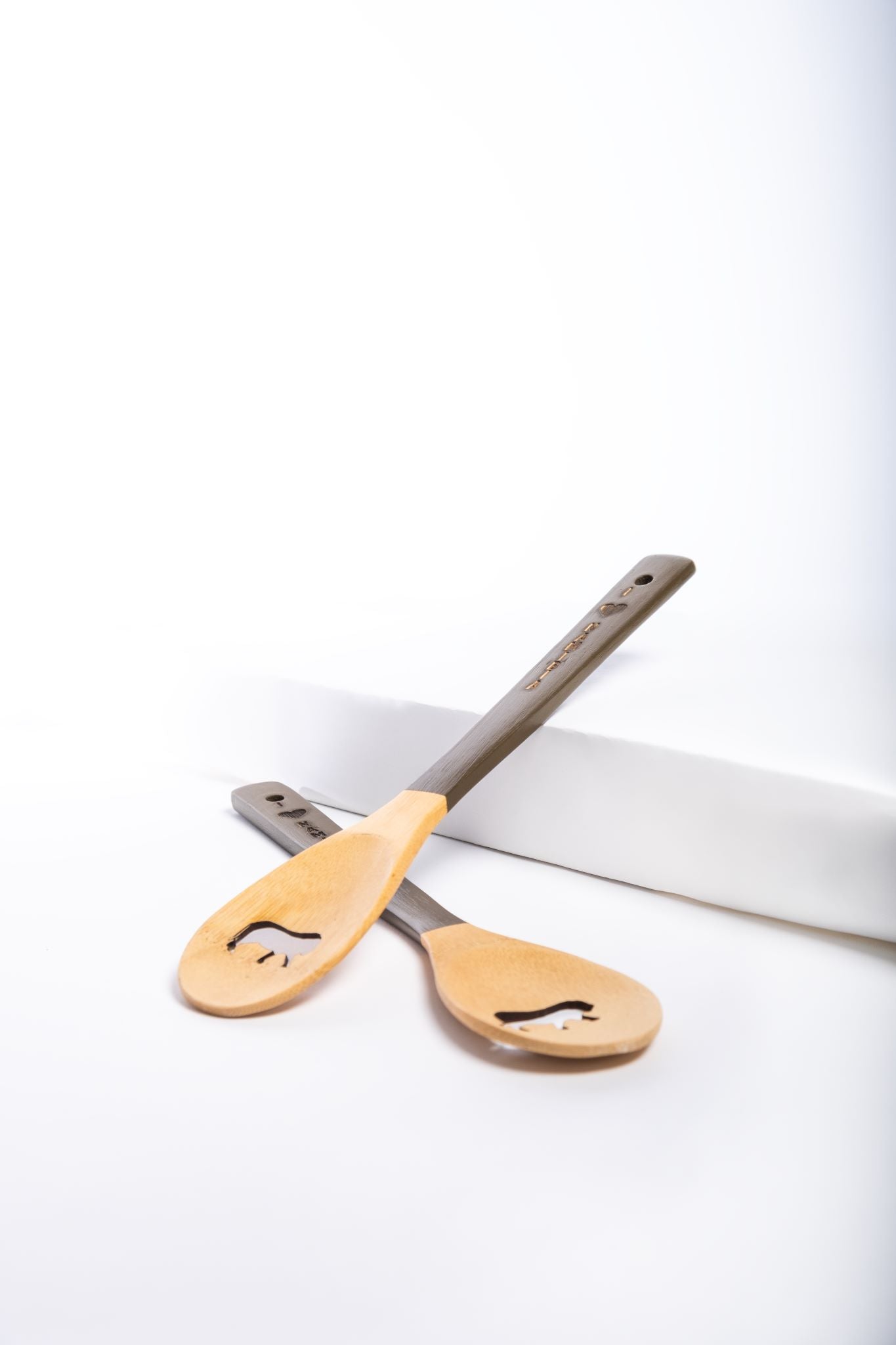 Lion Wooden Salad Servers