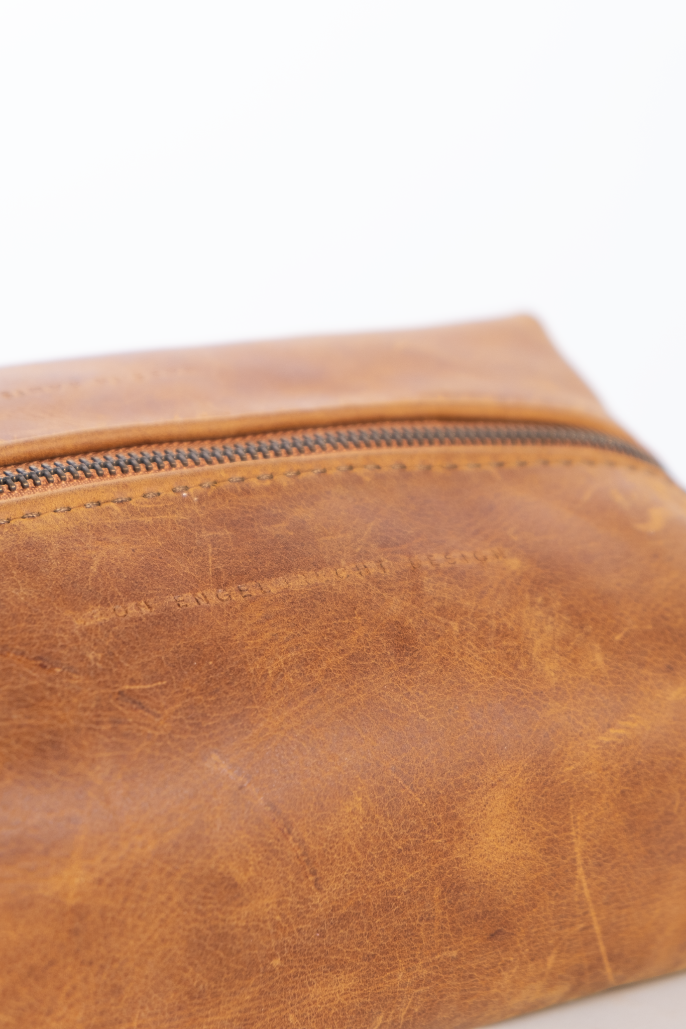 Tan Leather Toiletry Bag