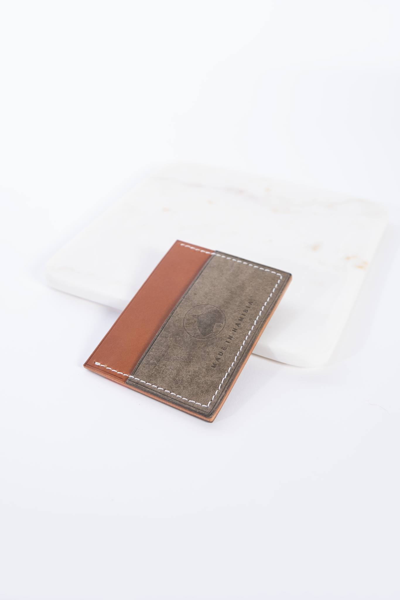 Minamalist Card Holder