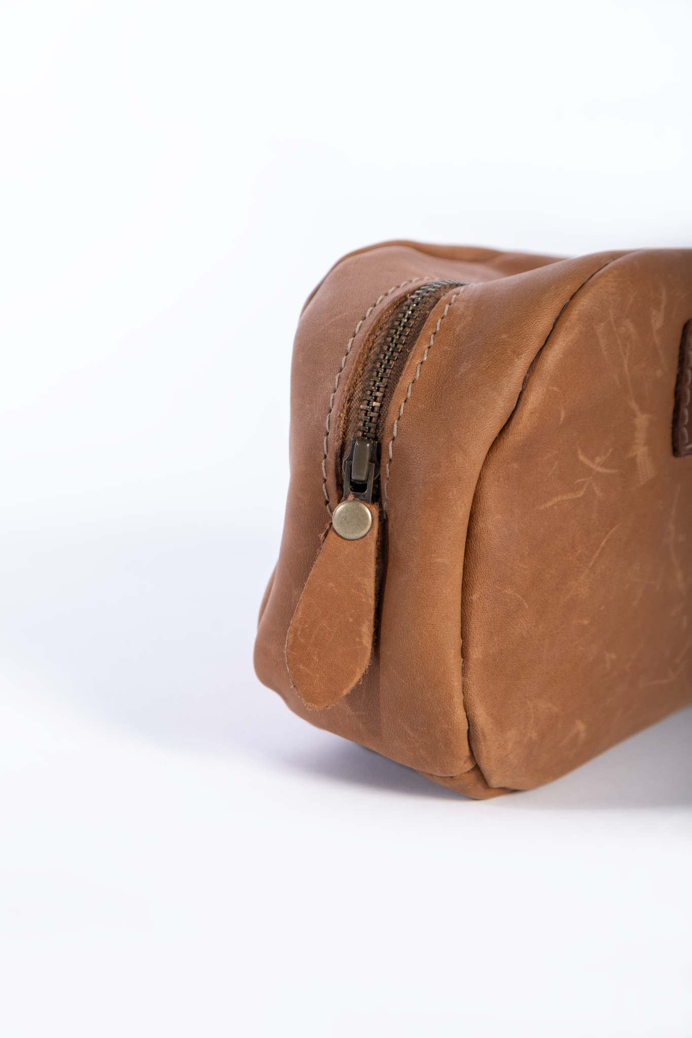 Full grain Leather Make-up Bag