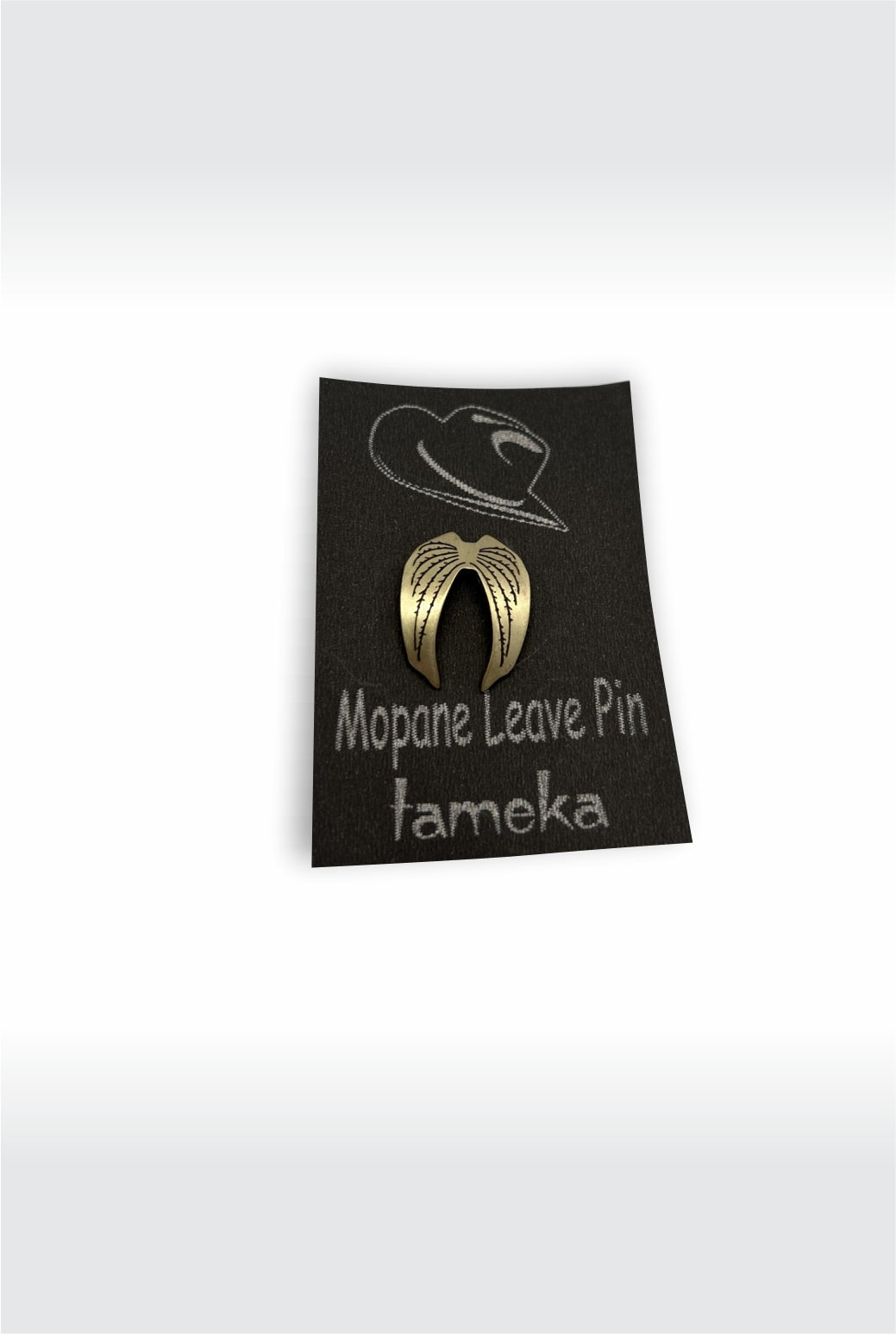 Mopane leaf lapel pin