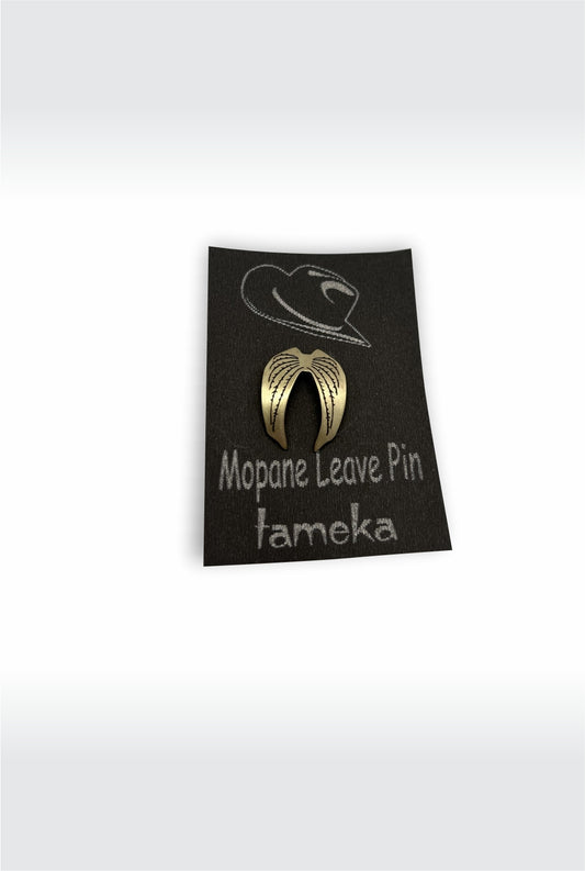 Mopane leaf lapel pin