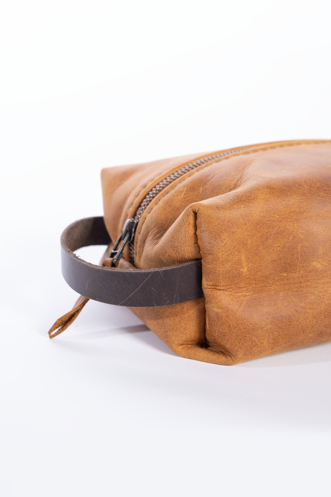 Tan Leather Toiletry Bag